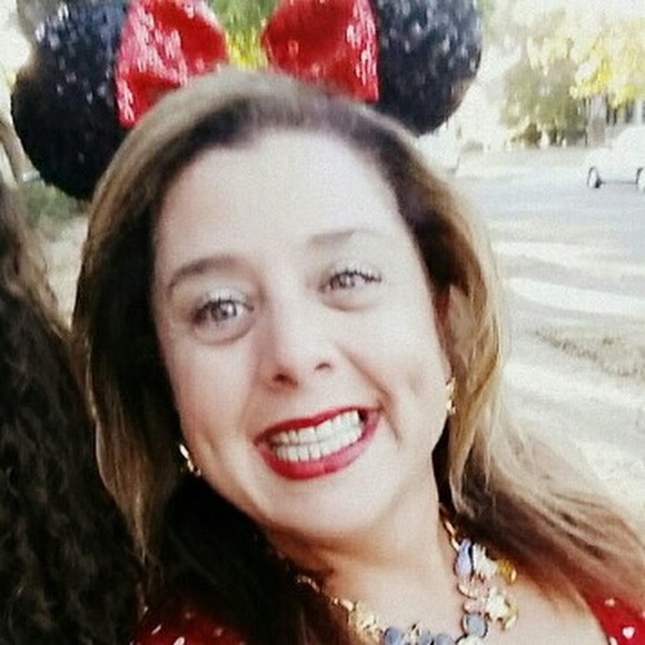 Meet your Posher, Jennifer - Picture 1 of 1